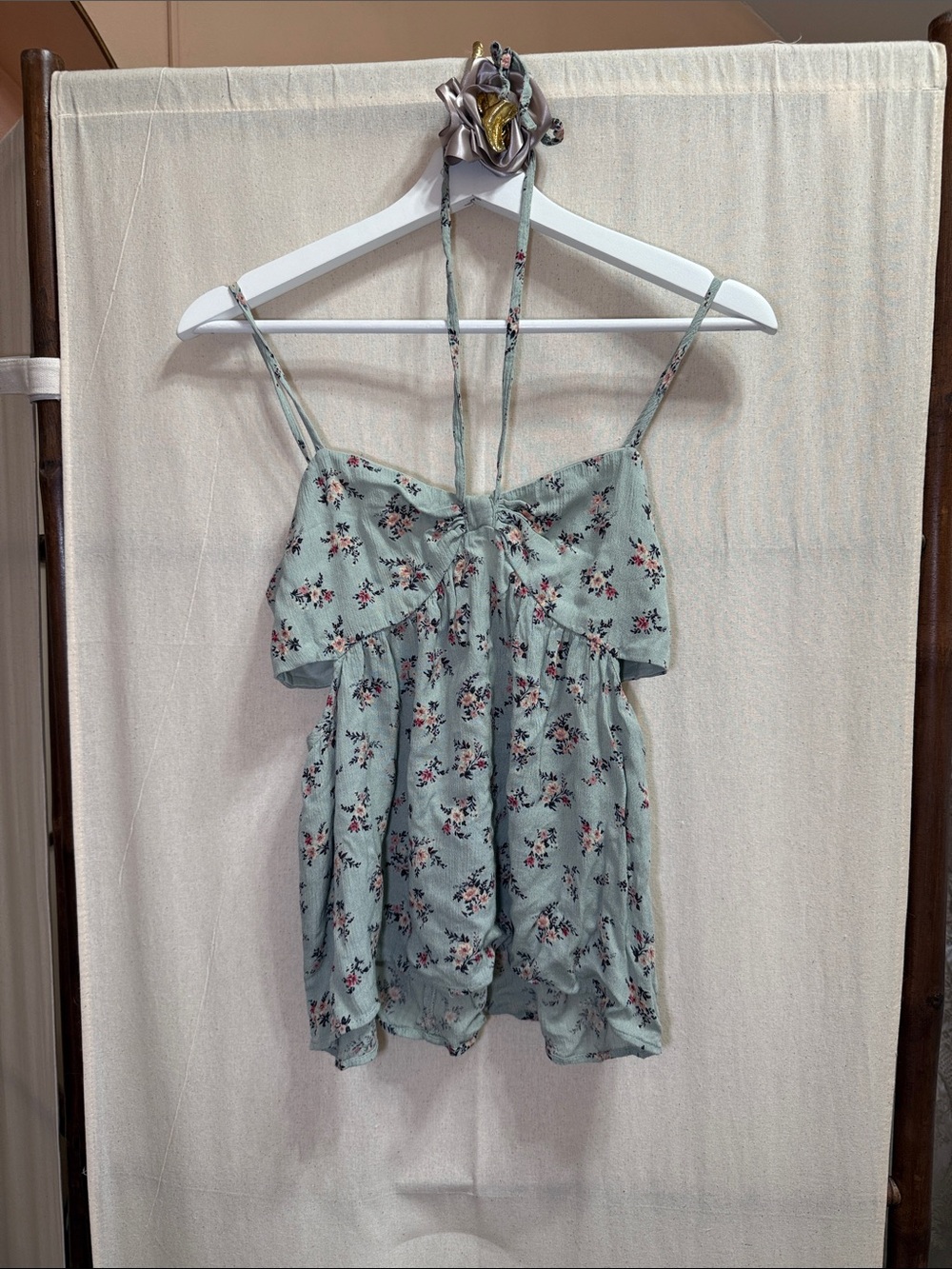 American Eagle Outfitters Mint Green Floral Spaghetti Strap Cami